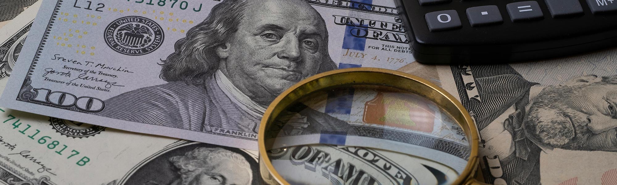 Photo by Саша Алалыкин: https://www.pexels.com/photo/banknotes-of-different-denominations-cash-dolors-16886249/