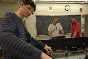 Students with Professor Barwick in Physics Lab at Ripon College