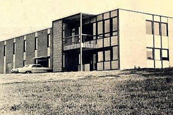 A large building in Ripon, WI