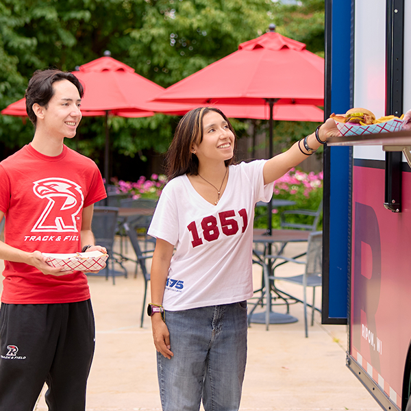 Students get food from the Ceresco Food Truck