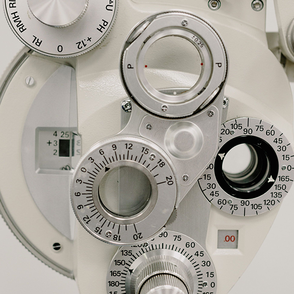 Optometry Device